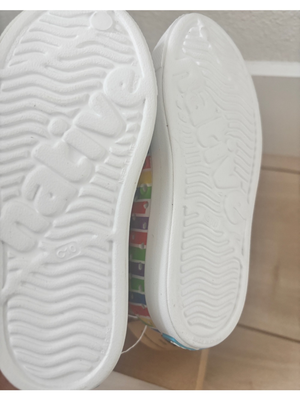New Native Toddler Jefferson Print White/Multi Brick - Picture 8 of 8